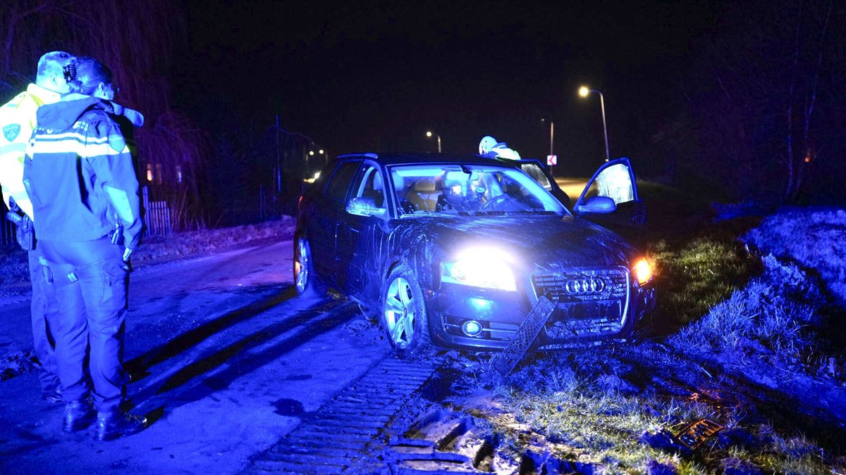 Automobilist aangehouden na éénzijdig verkeersongeval