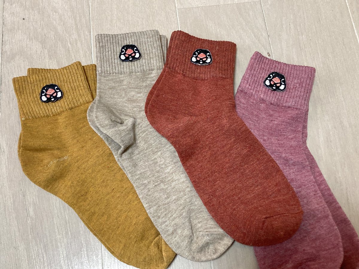 辛うじてなんとかなりそうなので情報解禁です……！
こんな感じのものが 通販限定で出る予定です！

写真はまだ確定じゃなく商品イメージって感じですが！でもとても可愛いー！！！🥰🥰🥰