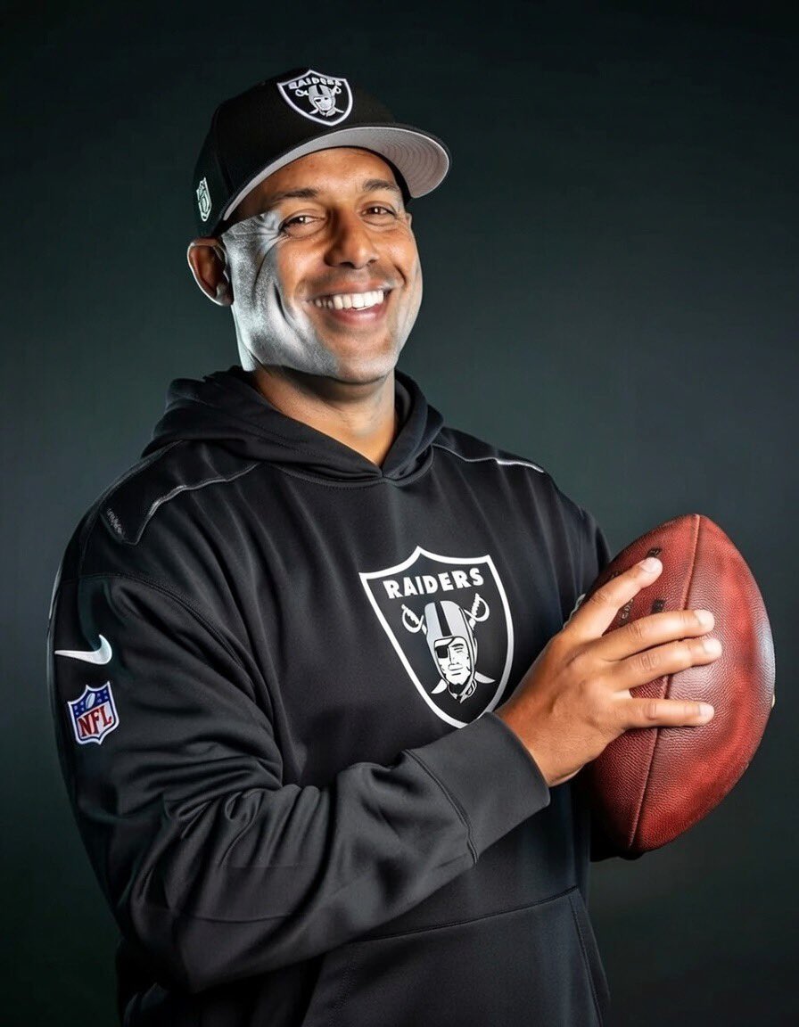 Raider Nation ‼️ could this be the way things look for our coaching staff come next week.

Head Coach Klint Kubiak
Offensive Coordinator Andrew Janocko 
Oline Coach John Benton
Defensive Coordinator Aden Durde

This would be epic 🔥