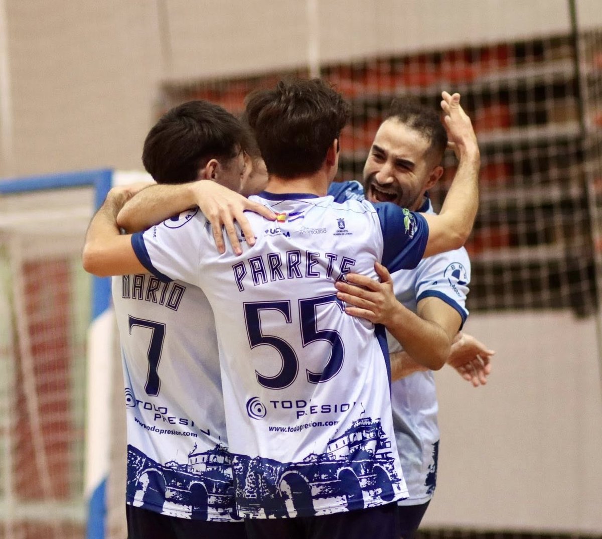 Delateral_'s tweet image. El FS Talavera firma una remontada de antología y derrota al Villalba 7-5

deportivolateral.info/el-fs-talavera…