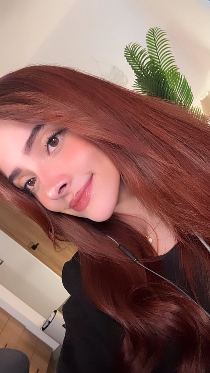 vickypalami's tweet image. Hoy sacamos el 112% en Hollow Knight y la vasija pura me la va a pelar 🗣️ 

twitch.tv/vickypalami