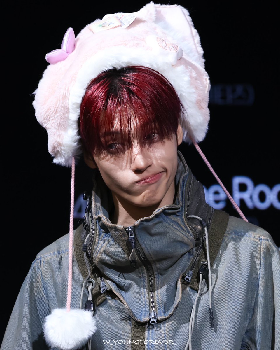 JWYcomfort's tweet image. THIS WOOYOUNG PIC OMFG 😭💔😭💔