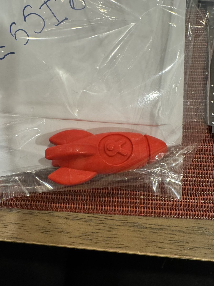 Haynerakis's tweet photo. Phallic Valentine’s rocket ship crayons https://t.co/HSfmkWuiKn