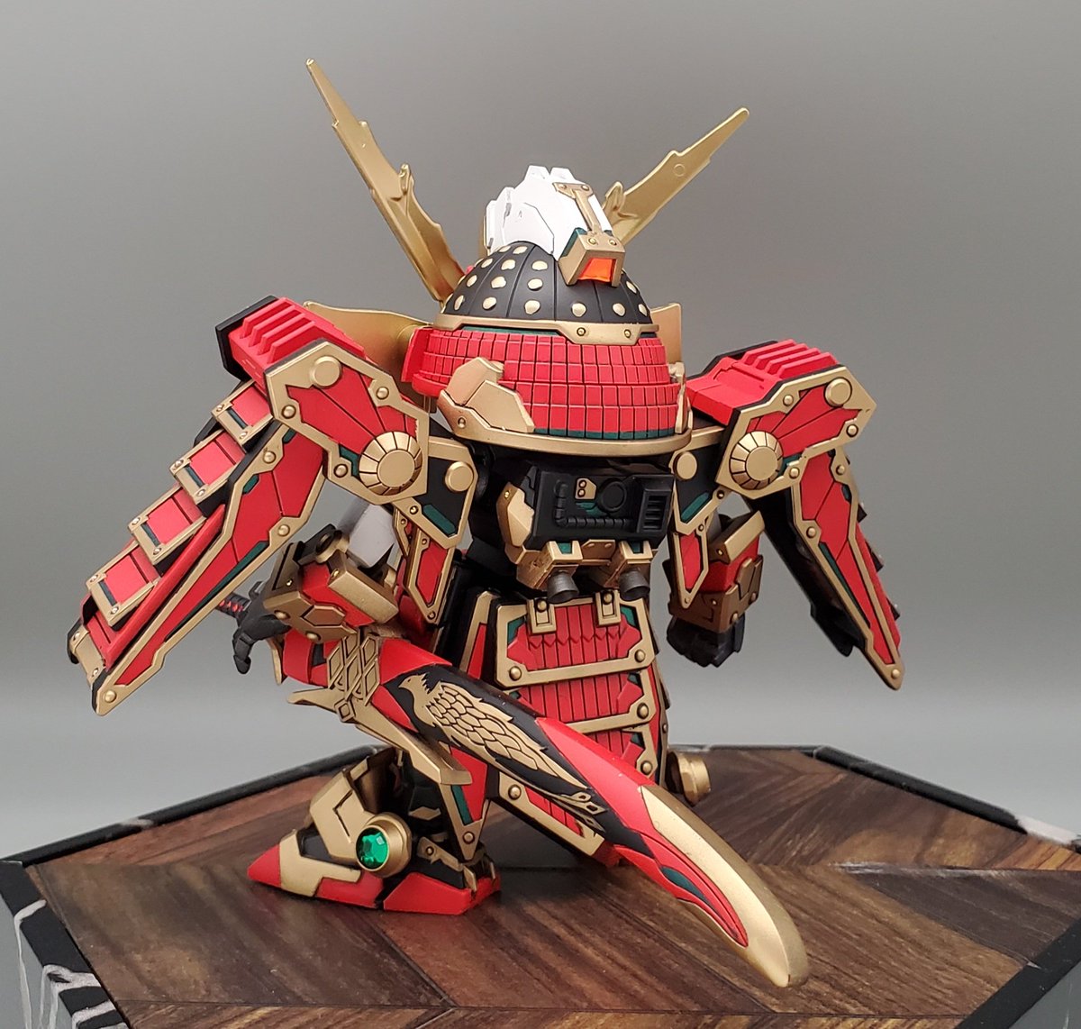 Yukke40091070's tweet image. 78代目武者頑駄無完成です✨️
ほとんど見えませんが、鎧の内側に和柄のマステを貼っています。主張しすぎず、チラリと覗くぐらいのオシャレで😄
#SDガンダムワールドヒーローズ