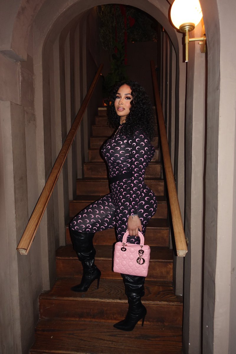 Kaycurlzzz_ tweet media
