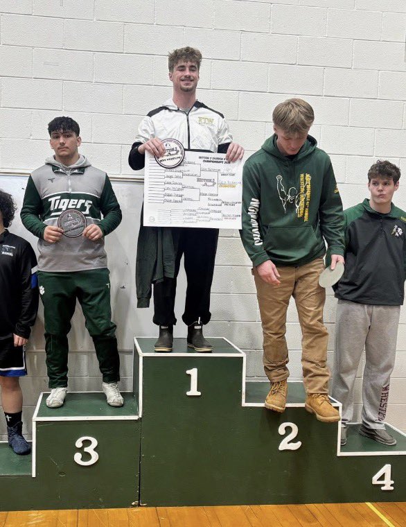 FFCSAthletics's tweet photo. Congratulations Colin Pickering…Class CC Sectional Champion (190 lbs)! https://t.co/ved7o31A3S
