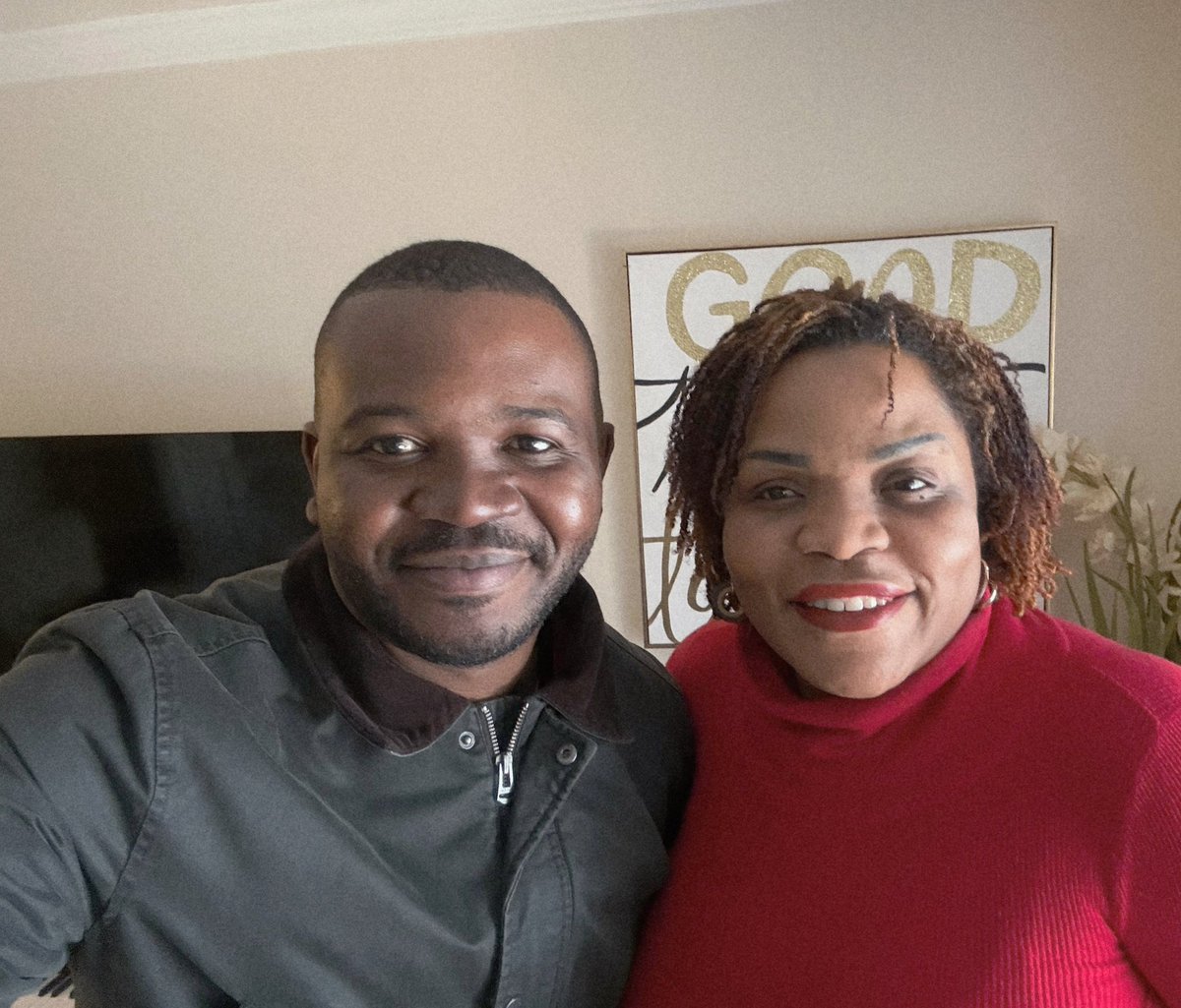 N A N C Y - O D I A tweet media