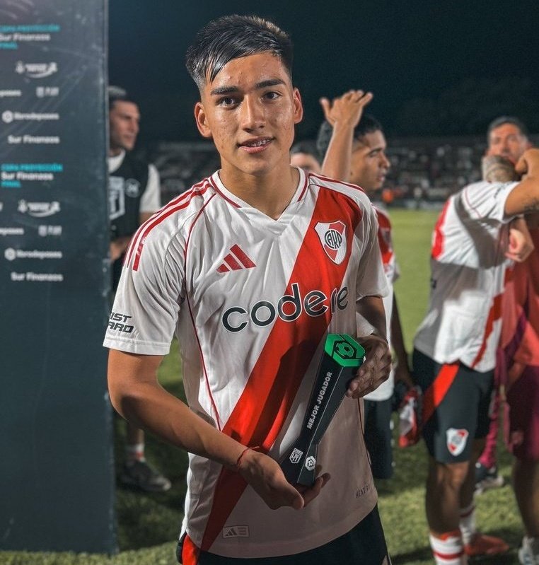El mejor jugador de la pretemporada de River fue Ian Subiabre y lo ponen un puñadito de minutos para salvar las papas mientras Galoppo, Salas y Colidio siguen faltandole el respeto a la camiseta.
