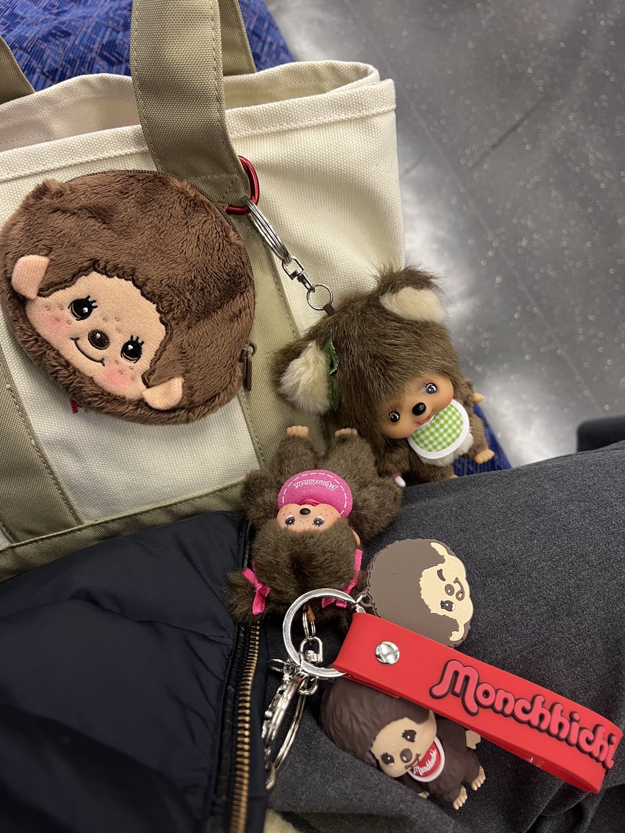 雪！どんどん強くなっていってるけど、帰るかなぁ🥹