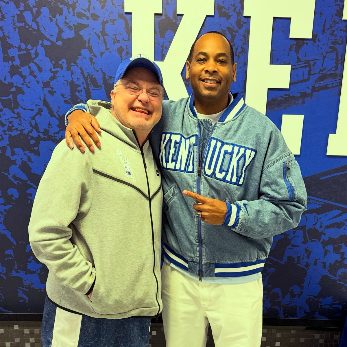 KentuckyCards tweet media