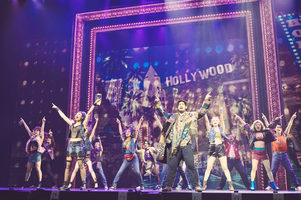 jun5563's tweet image. いよいよ東京千秋楽！
いつも通りFULL OUTの熱気でお迎えします！

雪が結構降っていますので気をつけてご来場ください！

そして雪でも観に来てくれる方々に心から感謝を！

#prettywomanjp 
#MyPrettyMoment