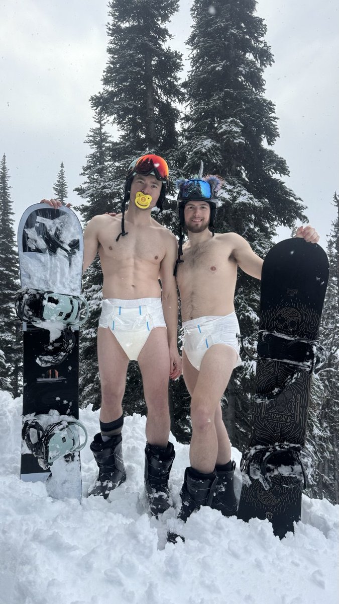 CrinklyCoder 🔜 🧢 tweet media