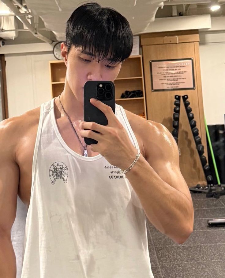 ⤷Ejercitado y sudado, como le gusta a mi esposo. <a href="/karmaisdaryl/">Daryl Hell</a> 

#NuevaFotoDePerfil