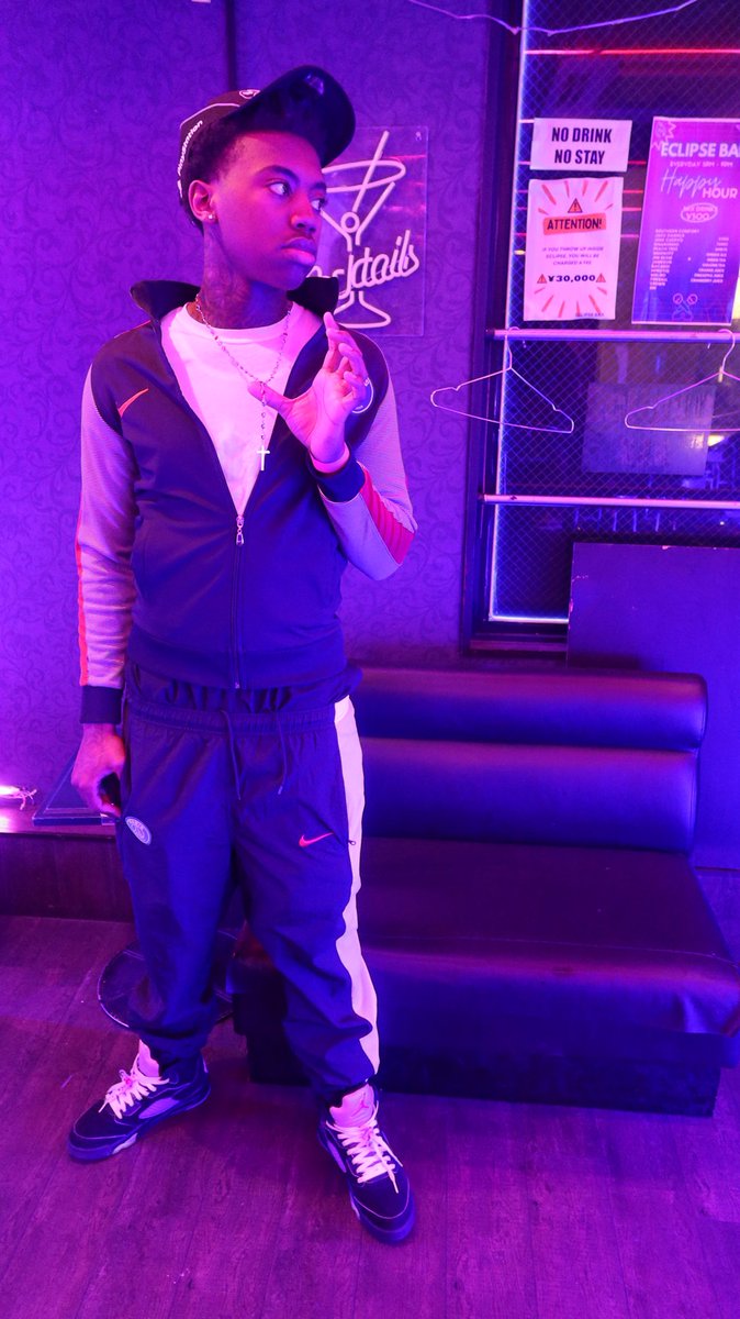 Smiling tryna get Rich tweet media