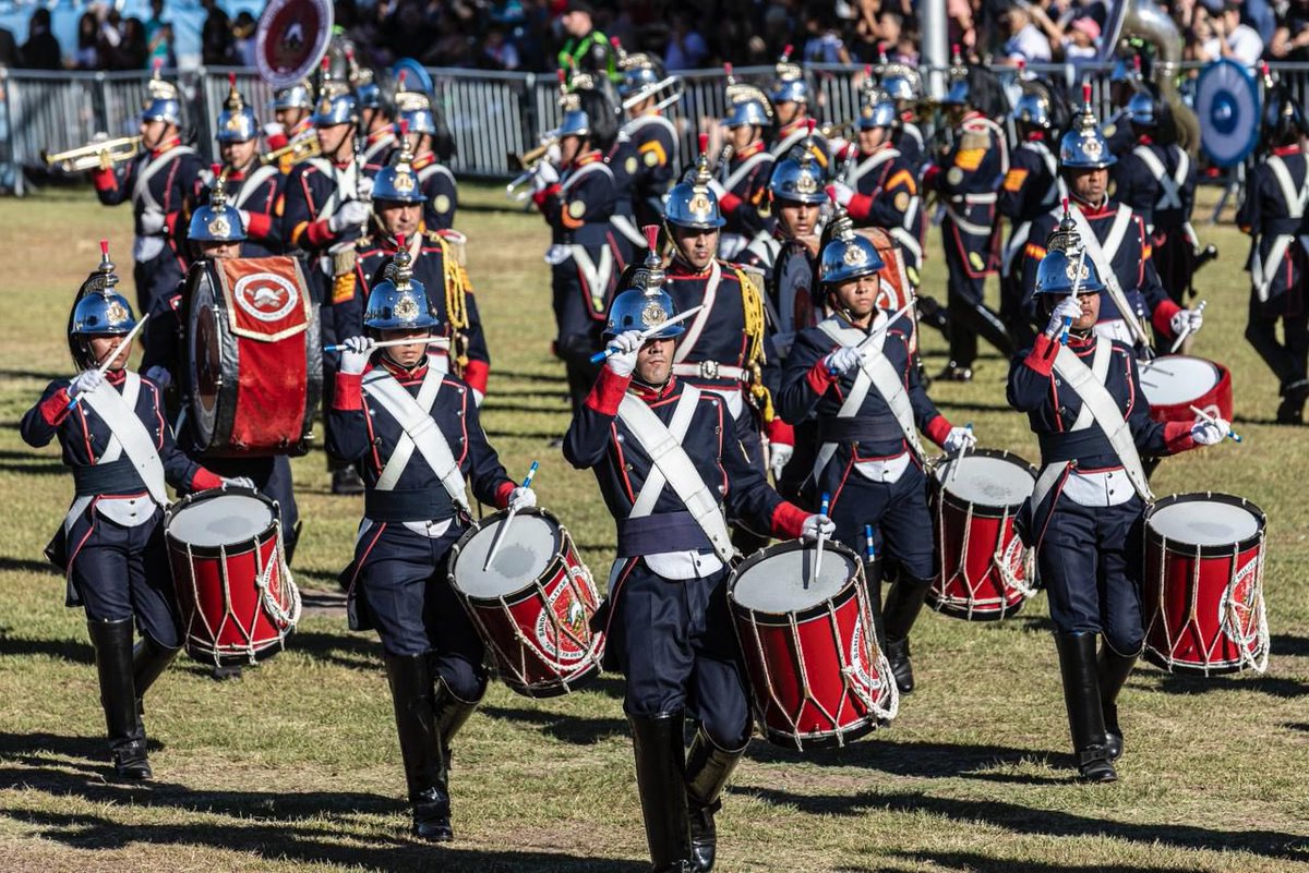En #SanLorenzo participé del acto en homenaje al Combate de San Lorenzo, junto al presidente Javier Milei, en el Campo de la Gloria, escenario del único combate del General José de San Martín en suelo argentino junto a sus Granaderos a Caballo.

En este lugar se escribió una de