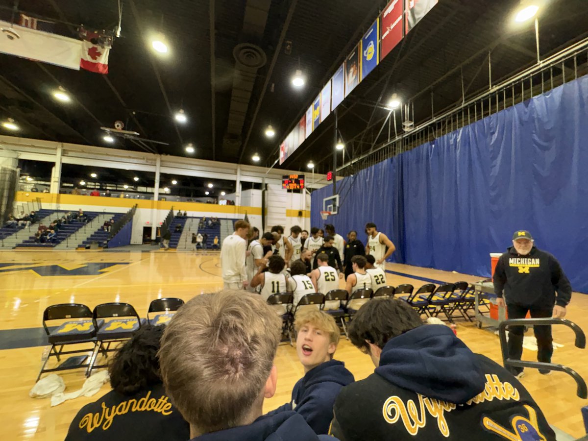 Wyandotte Roosevelt Boys Basketball tweet media