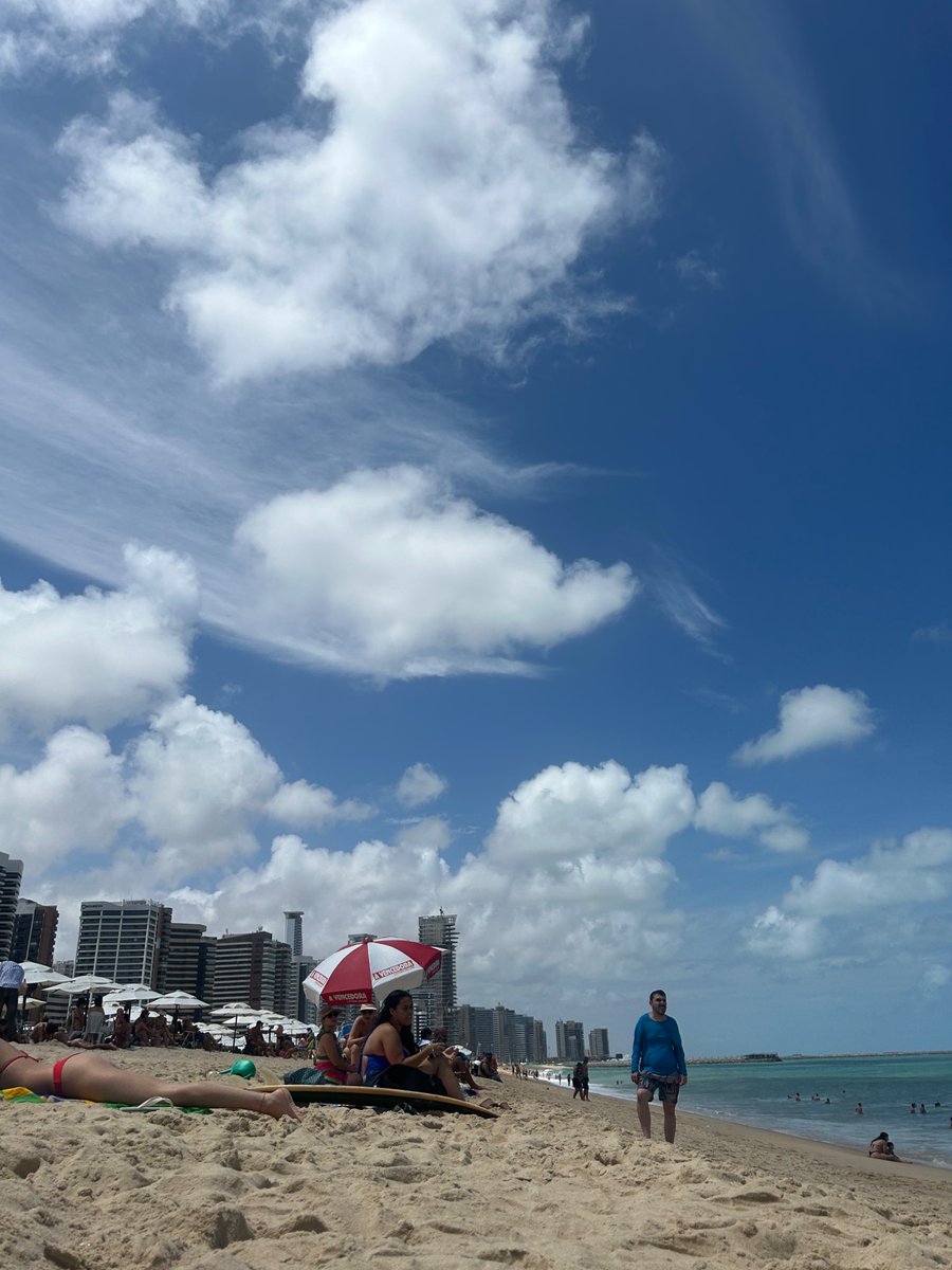 artesuki's tweet photo. saudades da praia com ela https://t.co/pdNfL7HMNY