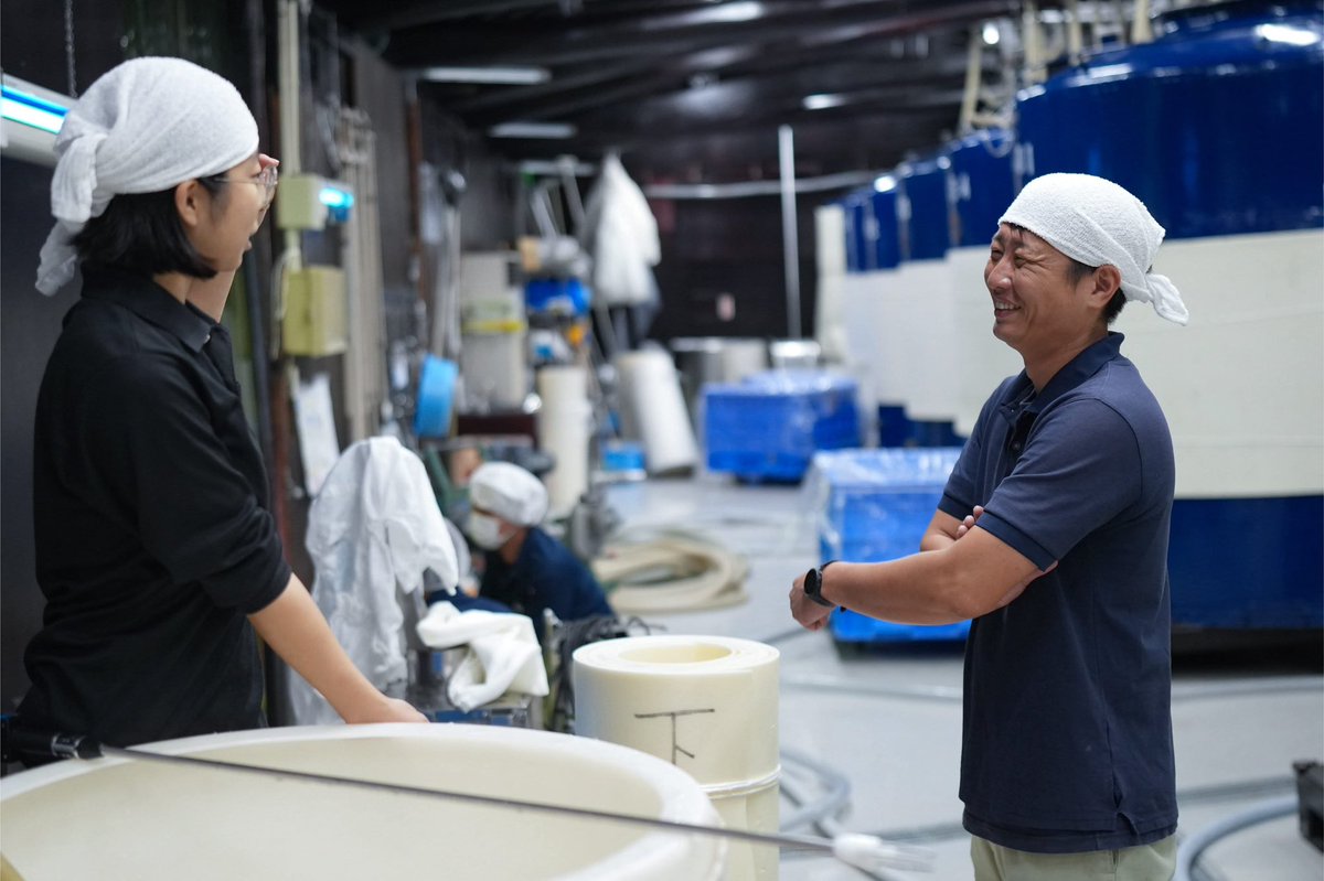 【新卒採用エントリー受付中！】

一緒にお酒の未来をつくっていきませんか？
新卒採用を軸に人を育てながら酒づくりを続けてきた酒蔵です。

酒づくりは一朝一夕では身につかないからこそ、学び、考え、成長していく人材を大切にしています。