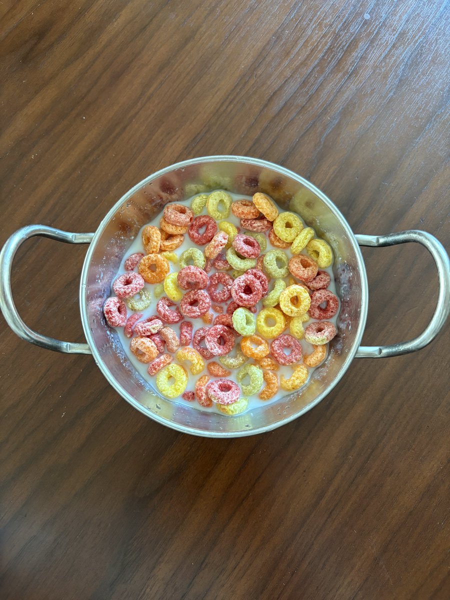 후르뚜 루뚜 후루뚜 루뚜🎶
썬데이 모닝 후르트링 :)