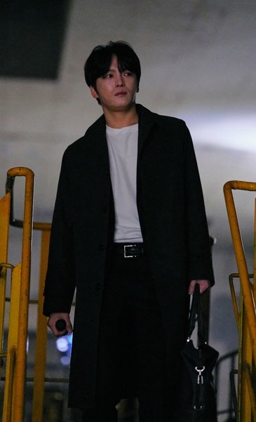 미친 ༼;´༎ຶ ۝༎ຶ`༽ 피묻은 명진이와 그렇지 않은 명진이
아 도라버리겠다,,,,,진짜 이 이...하 이 좋음을 어떻게 표현하지ㅠ
영화 봐야해 영화ㅠㅠㅠㅠㅠㅠ(엉ㅇ엉