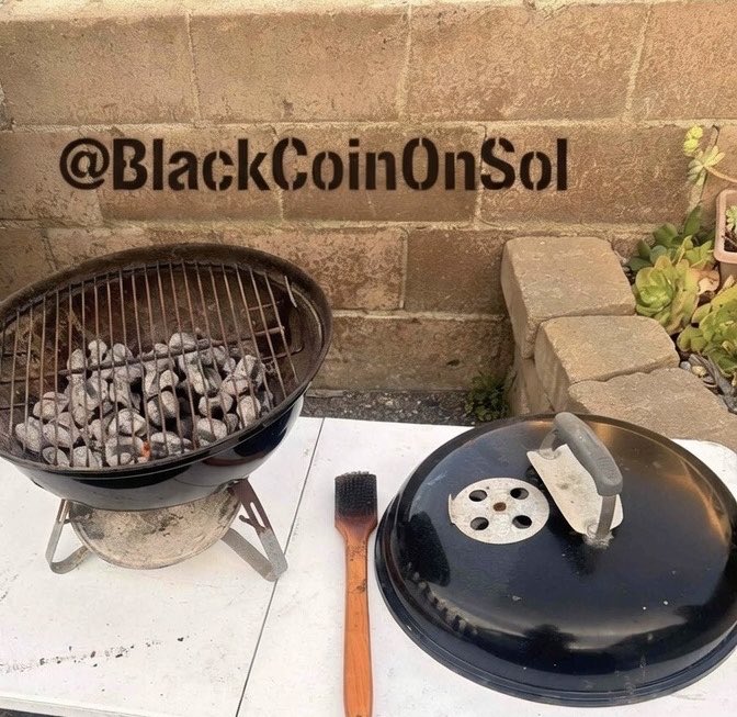 Bullposting and BBQ n the weekends is my favorite ☑️🖤