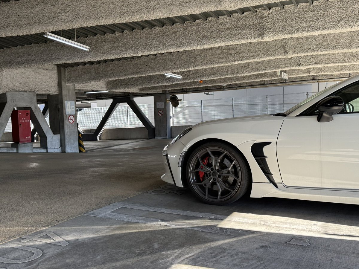 本日は朝からお出掛けです✋