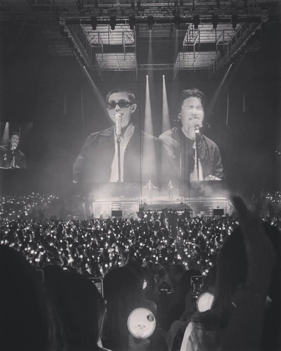 thvchapters's tweet image. iconic