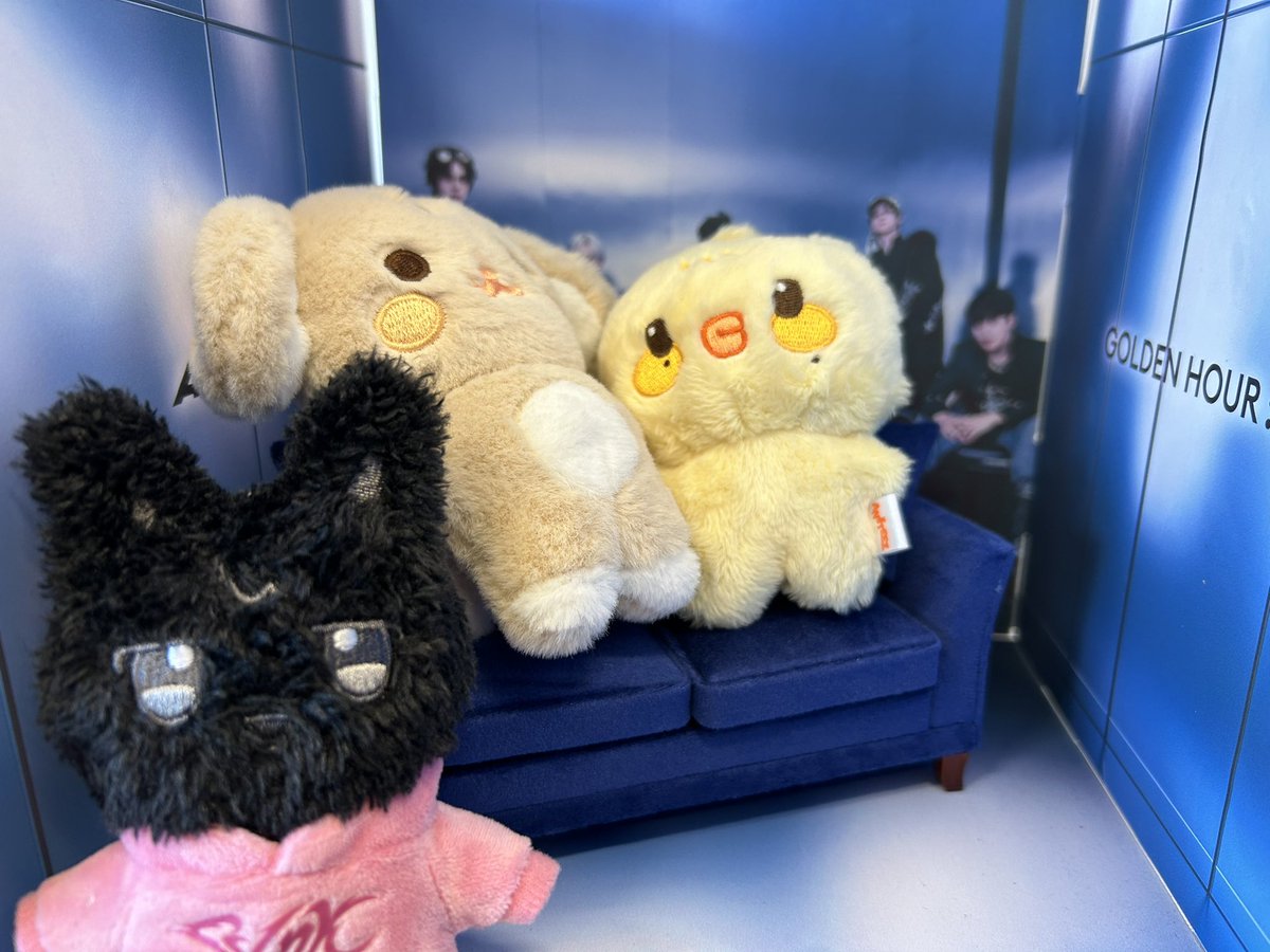 chi29256's tweet photo. Is it comeback anxiety or comeback adrenaline? Might be both 😋

#ATEEZ #에이티즈 #8M1T #ATINY #ATINY_GOLDEN_MOMENT #ATEEZ_POPUP #GOLDENHOUR_Part4 #Adrenaline #hello82 #82giveaway #MyLocal https://t.co/OpBUtyDHhj