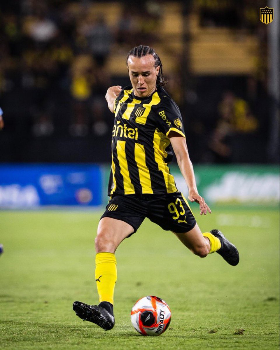 Cambio demasiado el partido cuando salió. Un lateral que va, técnico y ordenadisimo. Titularisimo y MVP.