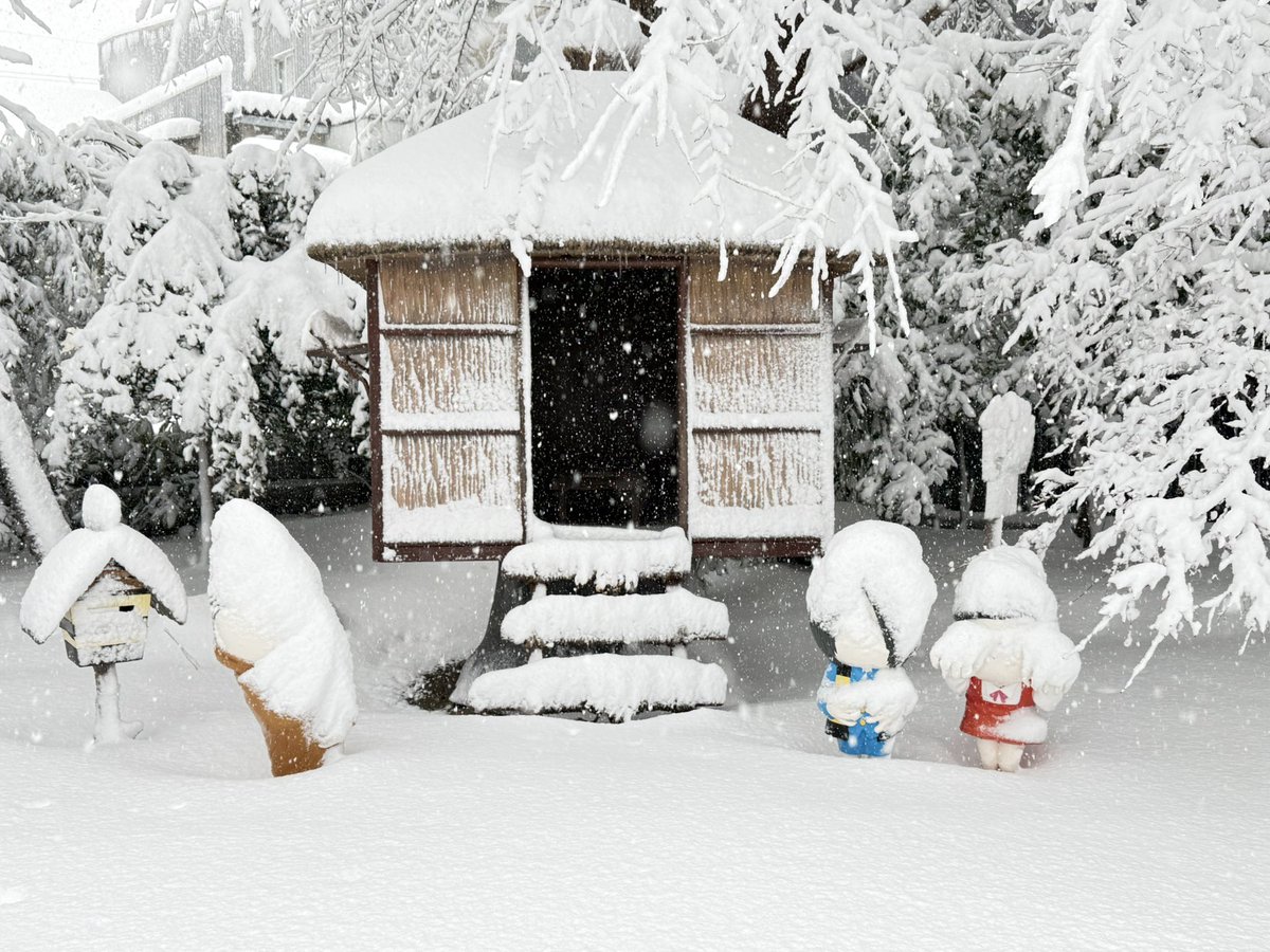 人魂の天ぷらを食べた鬼太郎、ねこ娘、ねずみ男😱