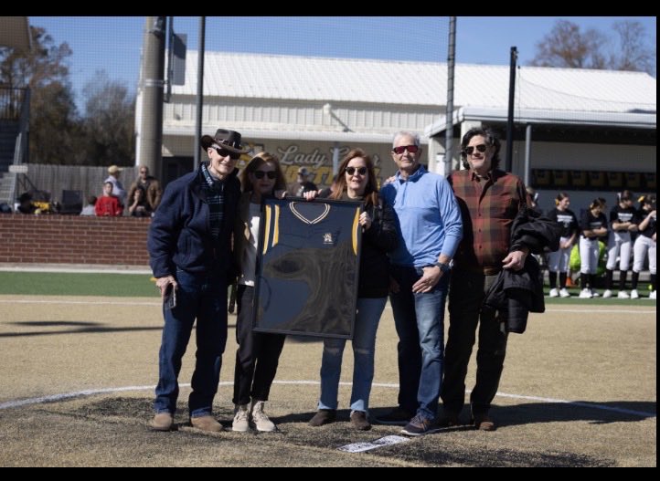 St. Amant Softball tweet media