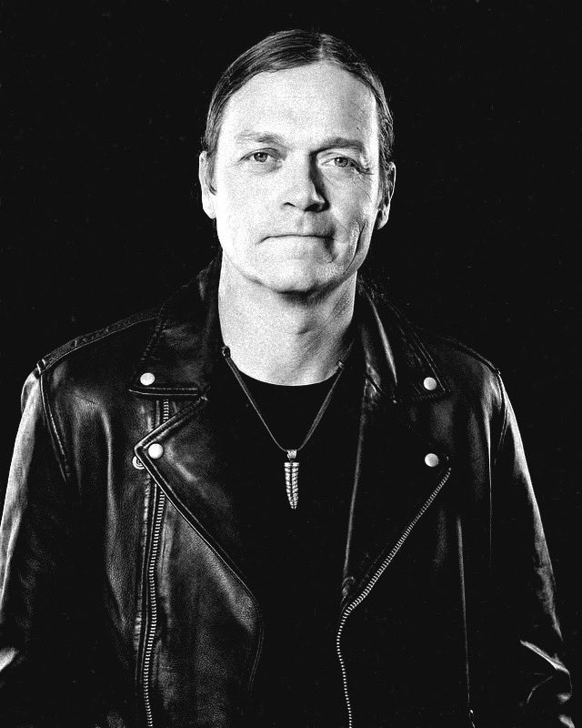 Morfeo7's tweet image. Hasta Siempre Brad Arnold… 
Gracias por tu música, gracias por siempre… 
Descansa en paz!!!