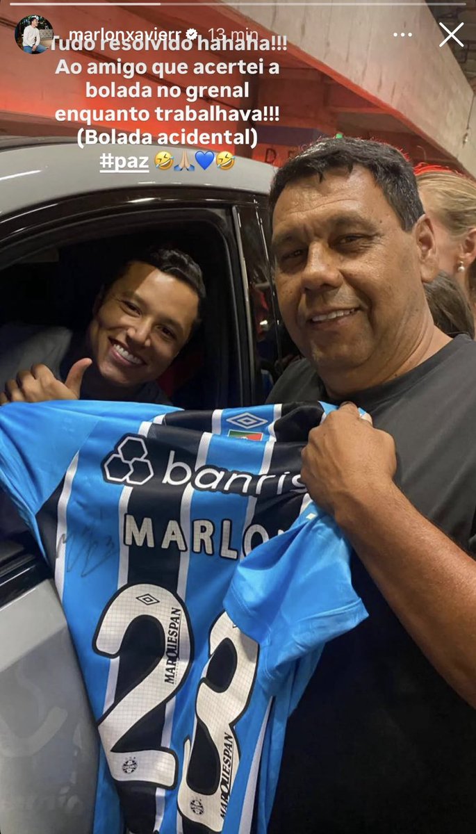 golsdobrasil1's tweet image. O jornalista que foi atingido por uma bolada do Marlon durante o último Gre-Nal no Beira-Rio ganhou uma camisa e um autógrafo do jogador na Arena.

Marlon compartilhou o momento nos stories do Instagram.

Via: @soccergfbpa 
📸 Reprodução
