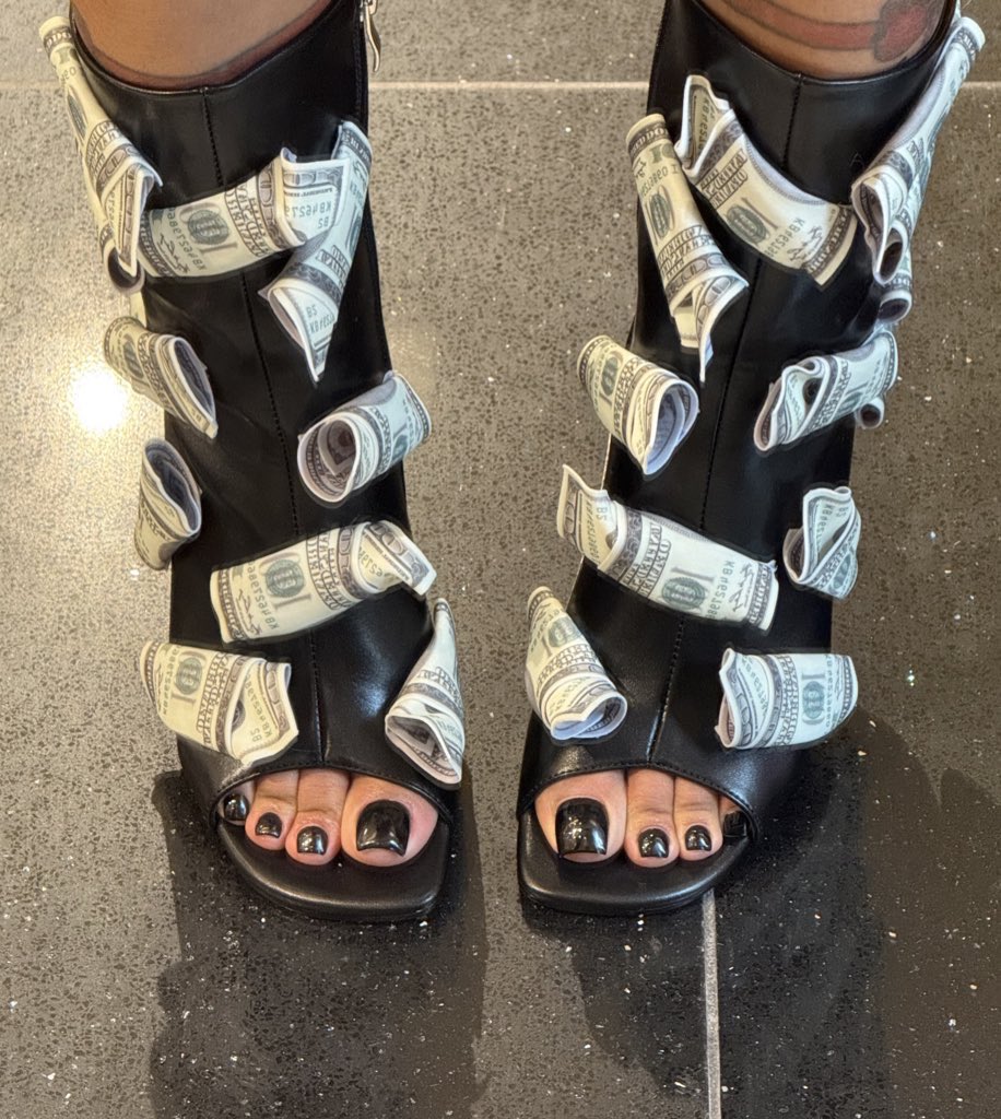 NYC feet tweet media