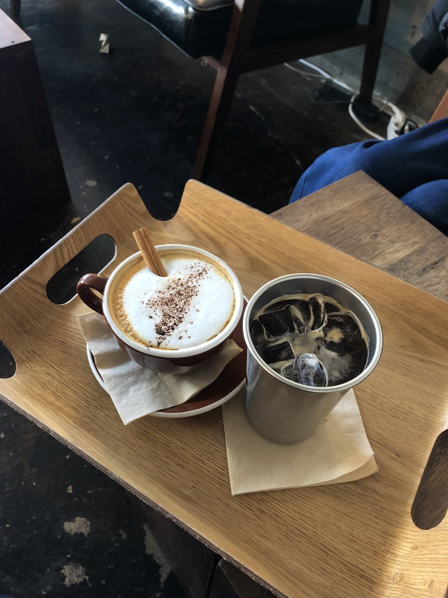 picsbymuffin's tweet image. 아이폰 8을 장만했어요