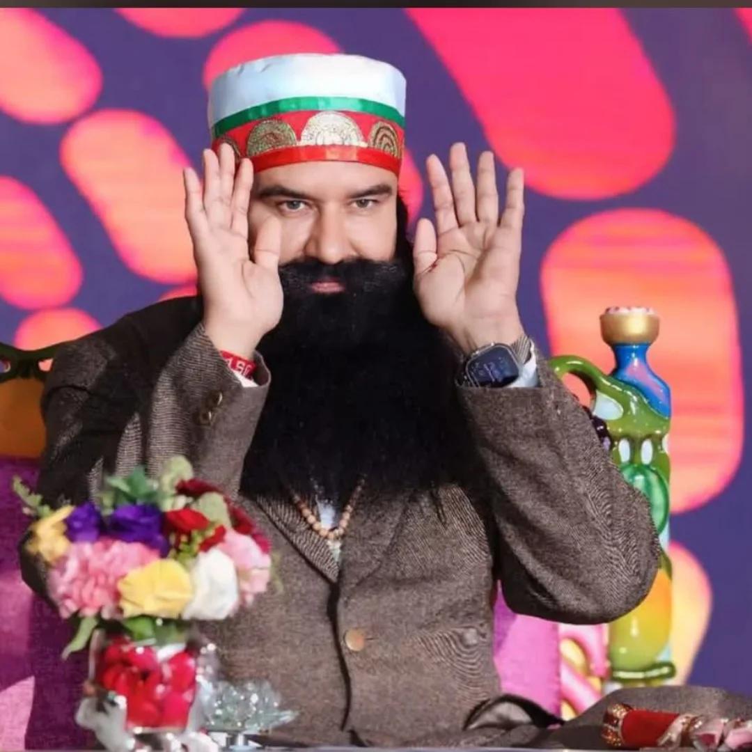 sheetal123goel1's tweet image. हाथ पकड़ ले मेरा सतगुरु, दुनिया में मैं अकेला हूँ,
तेरी मेहर ही मेरी ताकत है, वरना मैं तो बस मिट्टी का एक ढेला हूँ।"
#SaintMSG #saintdrmsg #msg