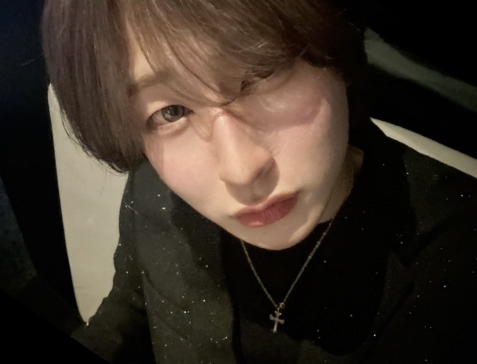 daigakuimoimoim's tweet photo. 多分初投稿
歌舞伎町で羽根はばたかせます。
#ホスト
#新宿
#歌舞伎町
#冬月
#Dezon https://t.co/jRhjvGdokn