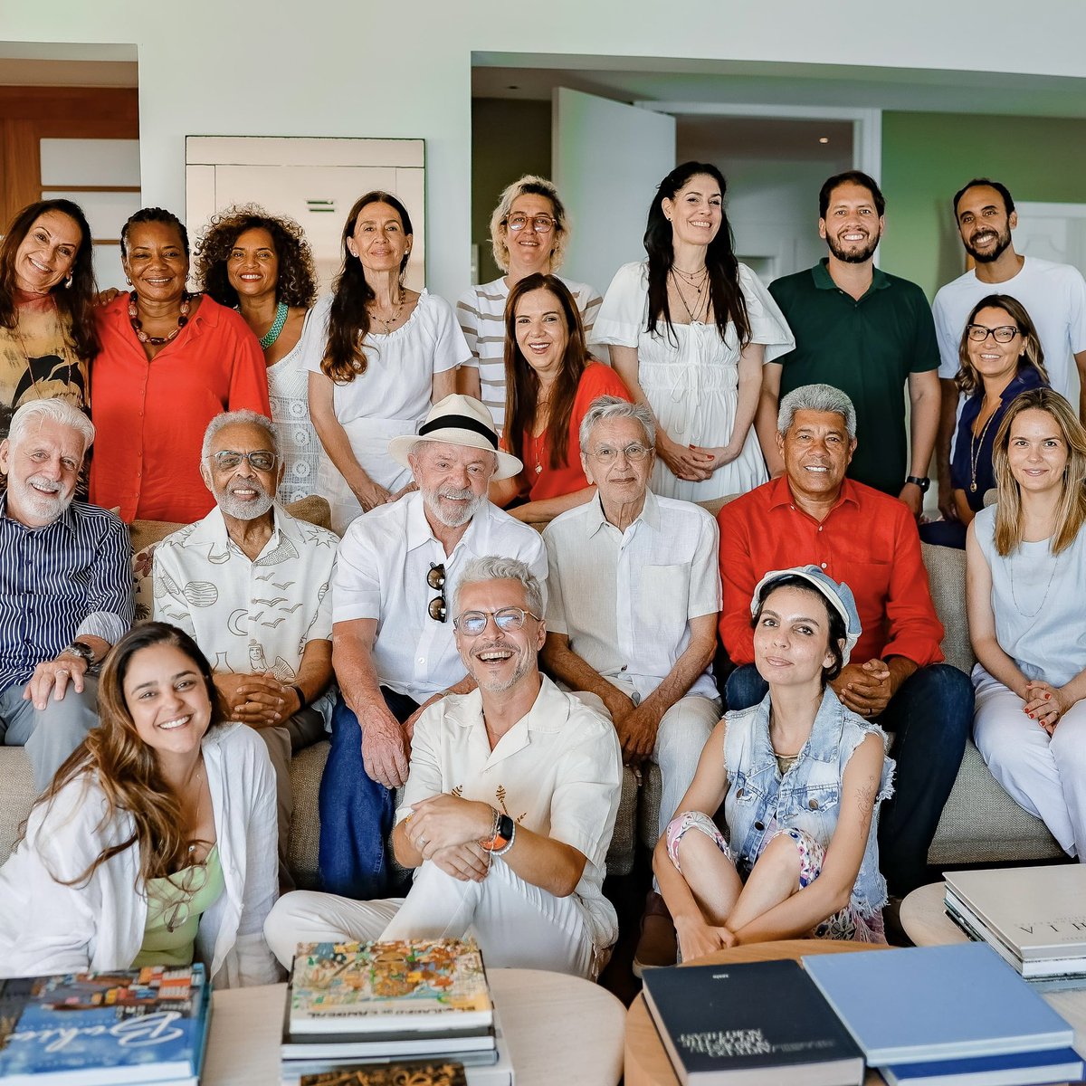 gilbertogil's tweet photo. Almoço de sábado entre amigos 

📸 @ricardostuckert https://t.co/1mCxxIC5gt