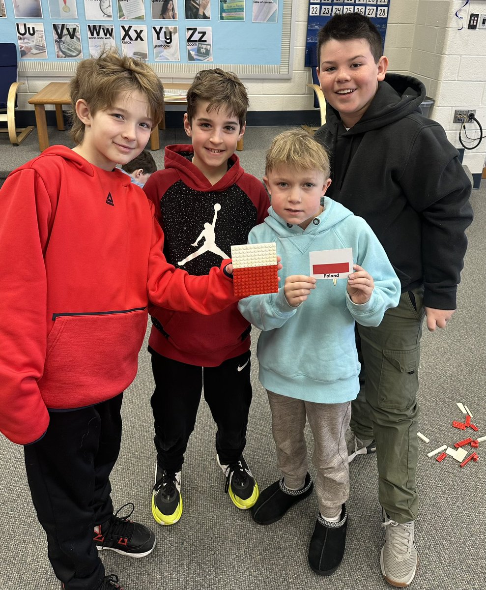 Miss Hood tweet media