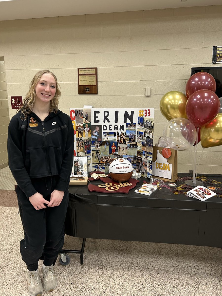 mddean1645's tweet photo. We have come to the end of our Basketball journey. So proud of our girl: her perseverance and grit to keep fighting through injury and adversity to come out stronger than ever. Happy Senior Day. @AvonLakeSports @HTS_Eagles https://t.co/20L02t8uGH