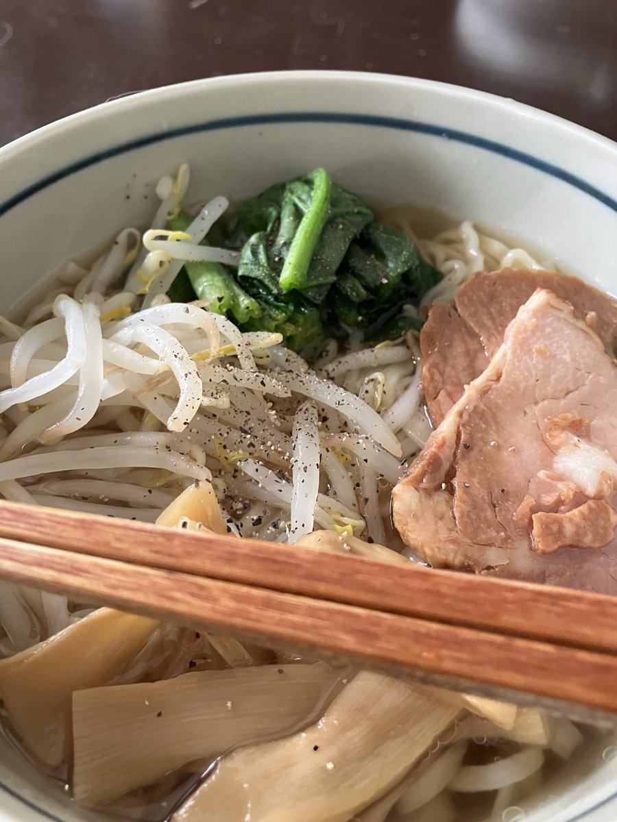 猫とコタツとラーメン。外出たくない！