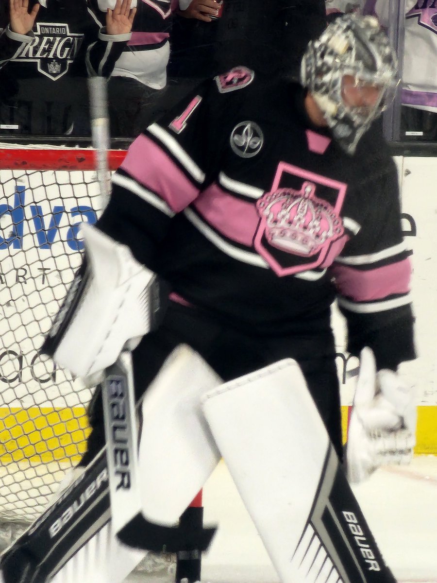 The_ArchAngel26's tweet photo. Goalie love 
#GoReignGo https://t.co/0FGiEc5ZBZ