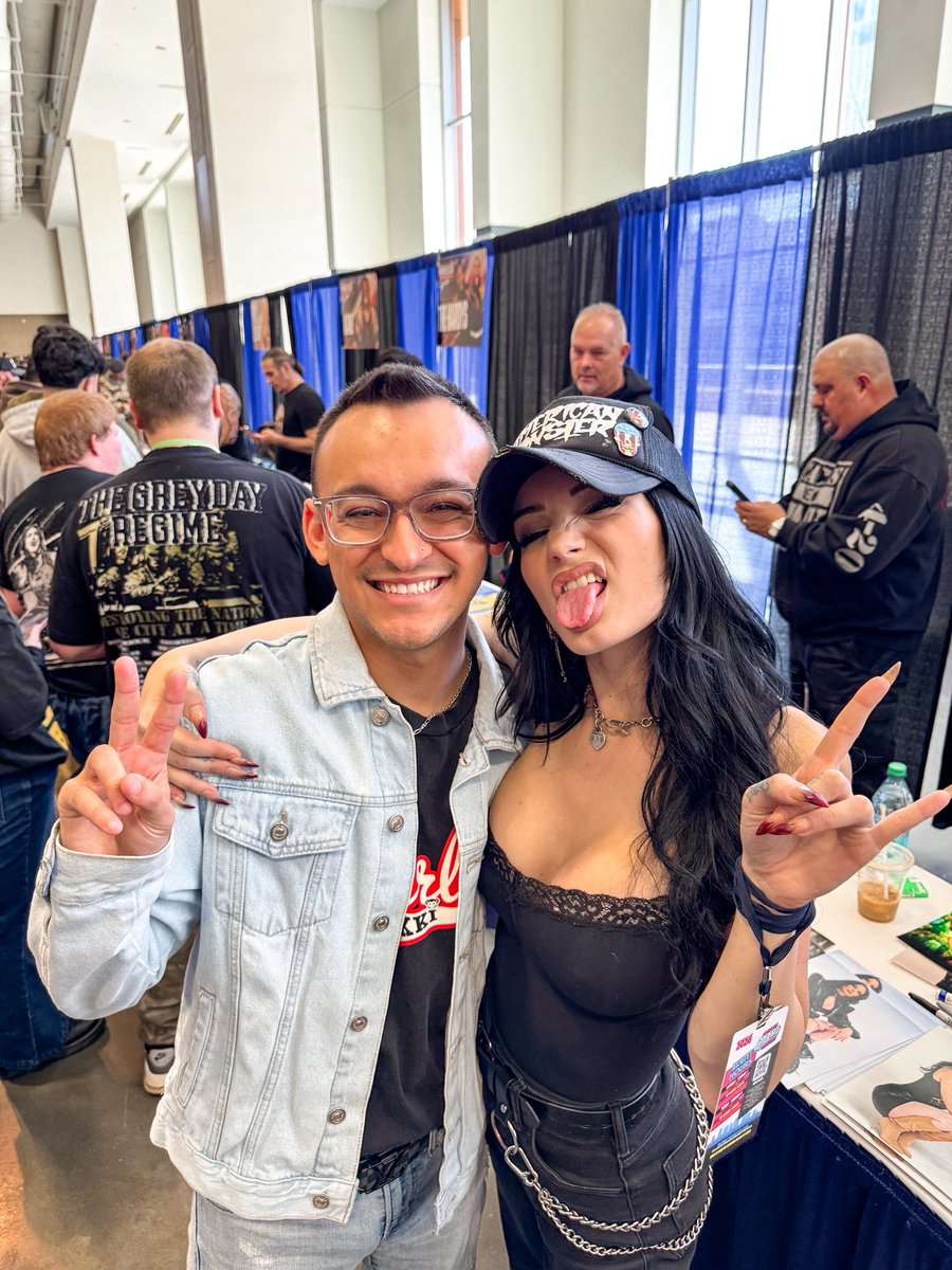can officially cross off meeting these two icons from my bucket list! 😭💖

thank you, <a href="/trishstratuscom/">Trish Stratus</a> &amp; <a href="/Saraya/">SARAYA</a> for being so kind, warm &amp; legendary! my love for women’s wrestling would not be as strong as it is without these two raising me! ✨

#WomensWrestlingMatters