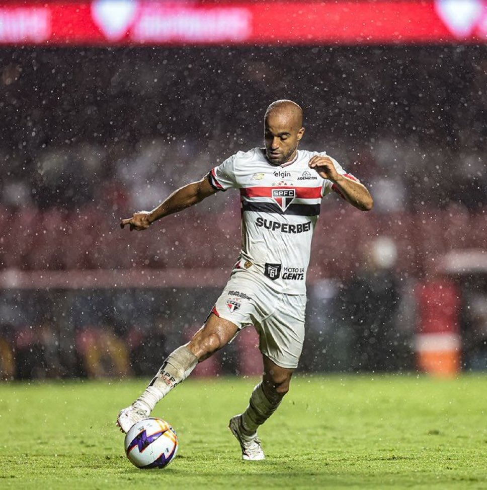 spfcstats_'s tweet photo. Lucas Moura além de ter feito um gol, deu simplesmente [4] passes decisivos na partida contra o Primavera.

Ele voltou hein 👀7️⃣ https://t.co/tGgmuAIsm5