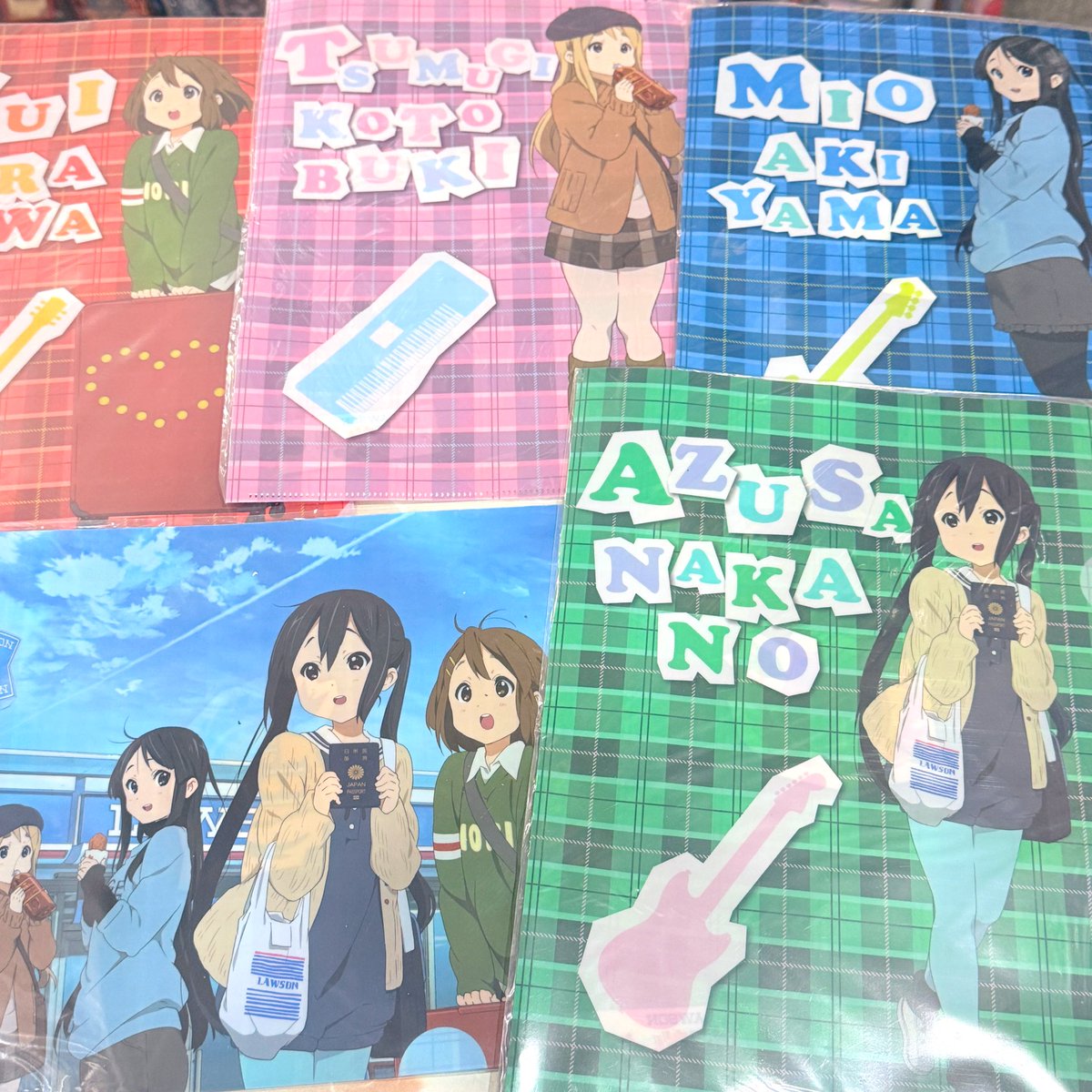 けいおん クリアファイル などが入荷してます。 各100円⭕️