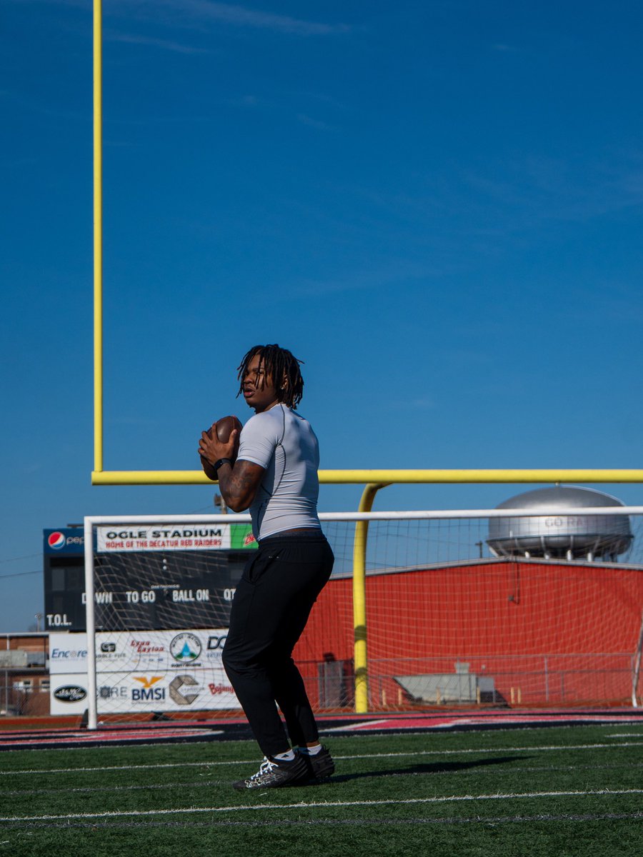 Pointer_Zayne tweet media