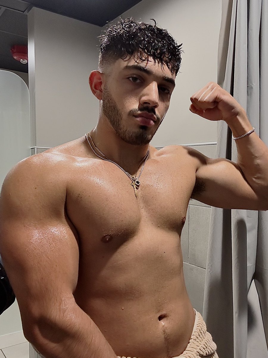 Might go back to my short hair like this