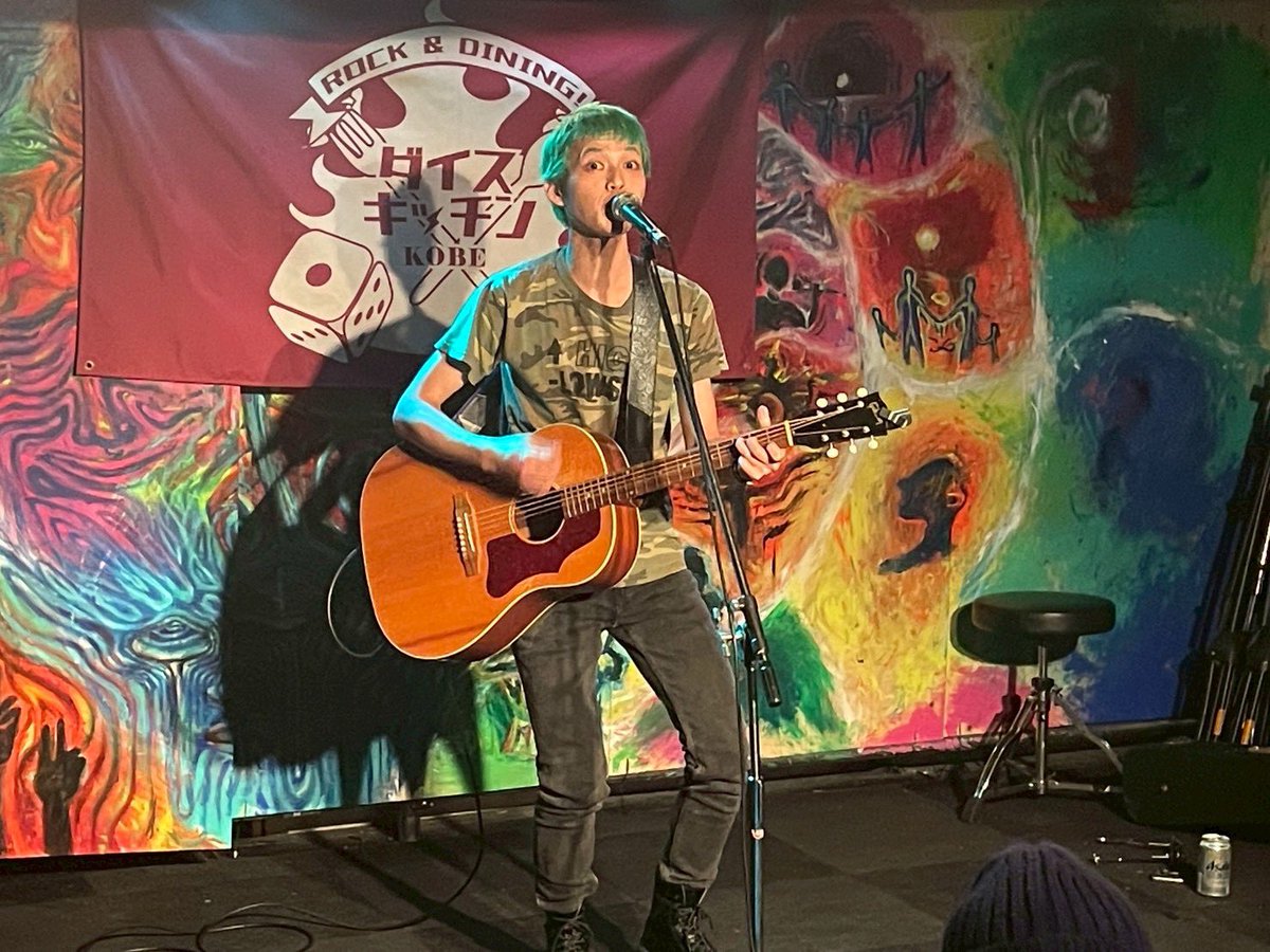 DAIBUSOU's tweet image. ダイスキッチンツアー2日目高松！
ありがとうございました！
大石寛、昇龍ゲンの２人も手探りながら頑張ってます！

イベントとしても良い流れでバトンが繋がったのではないでしょうか！
Jumiくんも宮崎くんもありがとうね！
カレーも完売！！
終演後はチームダイスキッチンは全員ハコに宿泊！…