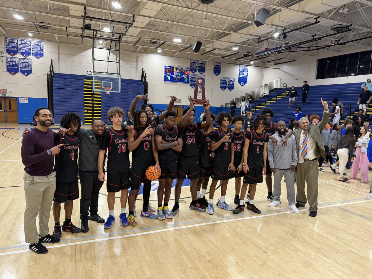 BroncosPBCHS's tweet photo. Congrats to our boys basketball team  on capturing the first District Championship in school history! What a game. What an effort. Mighty Broncos showed out! @Wellingtonflgov @PBCentral_Princ @FHSAA https://t.co/qRaN1ITLjI