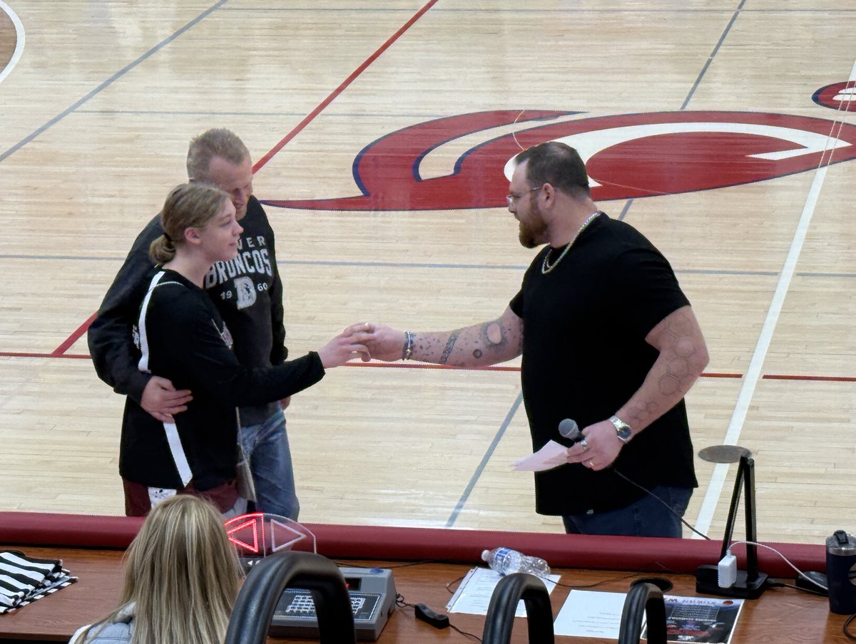 What an awesome day at the Adaptive Basketball Tournament!!! Thank you Quinn and Alexis Meinerz for gifting new uniforms to these special athletes.  It was great to see Hartford and Slinger coming together once again for something bigger than the game.